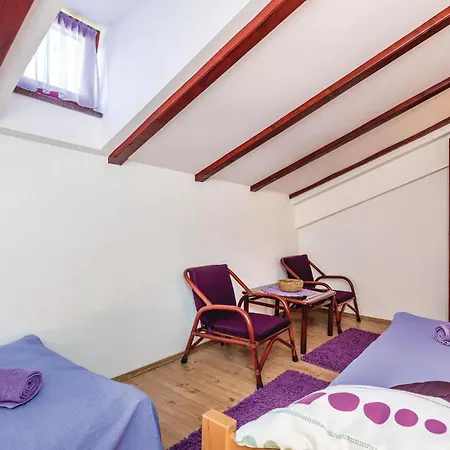 度假居 Awesome In Mošćenička Draga