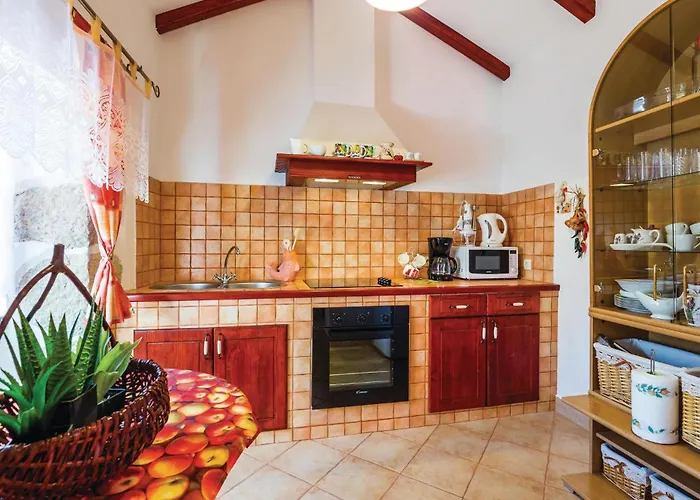 2 Bedroom Cozy In Nyaraló