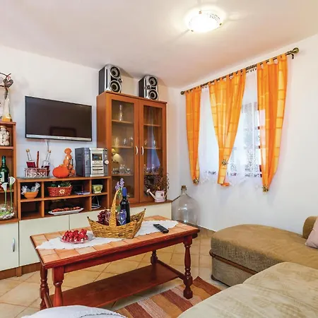 Gorgeous In With Kitchen Holiday home *
