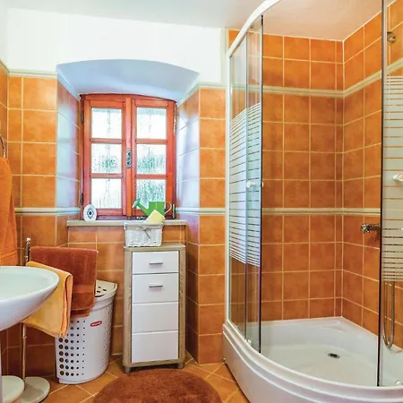 Gorgeous In With Kitchen Holiday home *